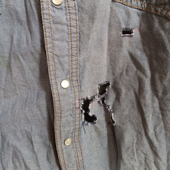 Key Mens 2XL Western Shirt Denim Distressed Holes Fray Cowboy - Picture 3 of 5